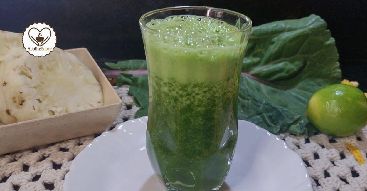 Suco de Couve com Abacaxi e Limão