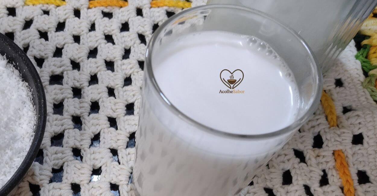 Receita de Leite de Coco Caseiro