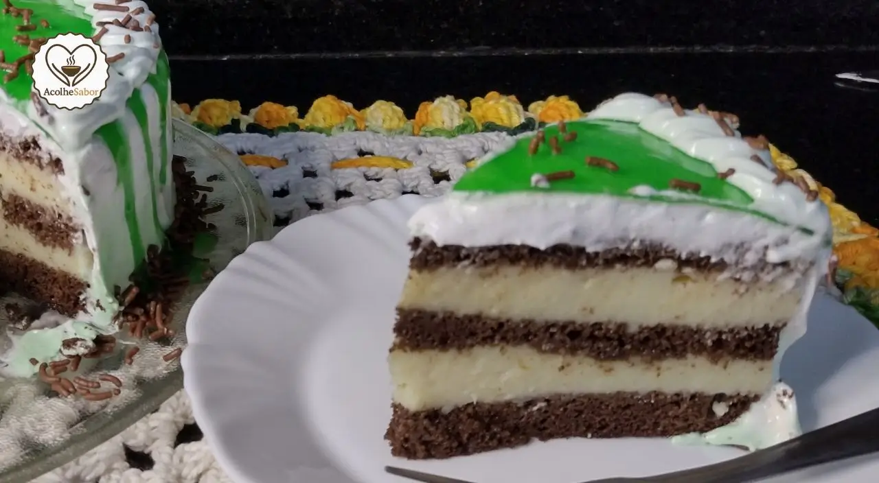 Receita de Bolo de Chocolate com Recheio de Limão