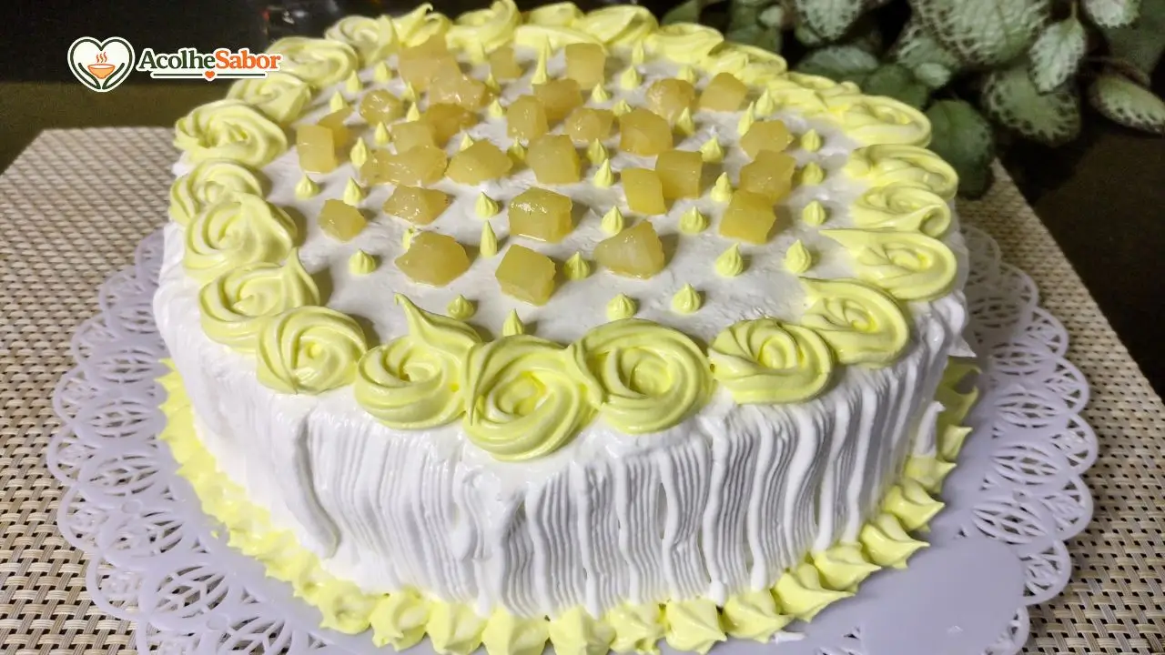 Receita de Bolo de Aniversário de Abacaxi