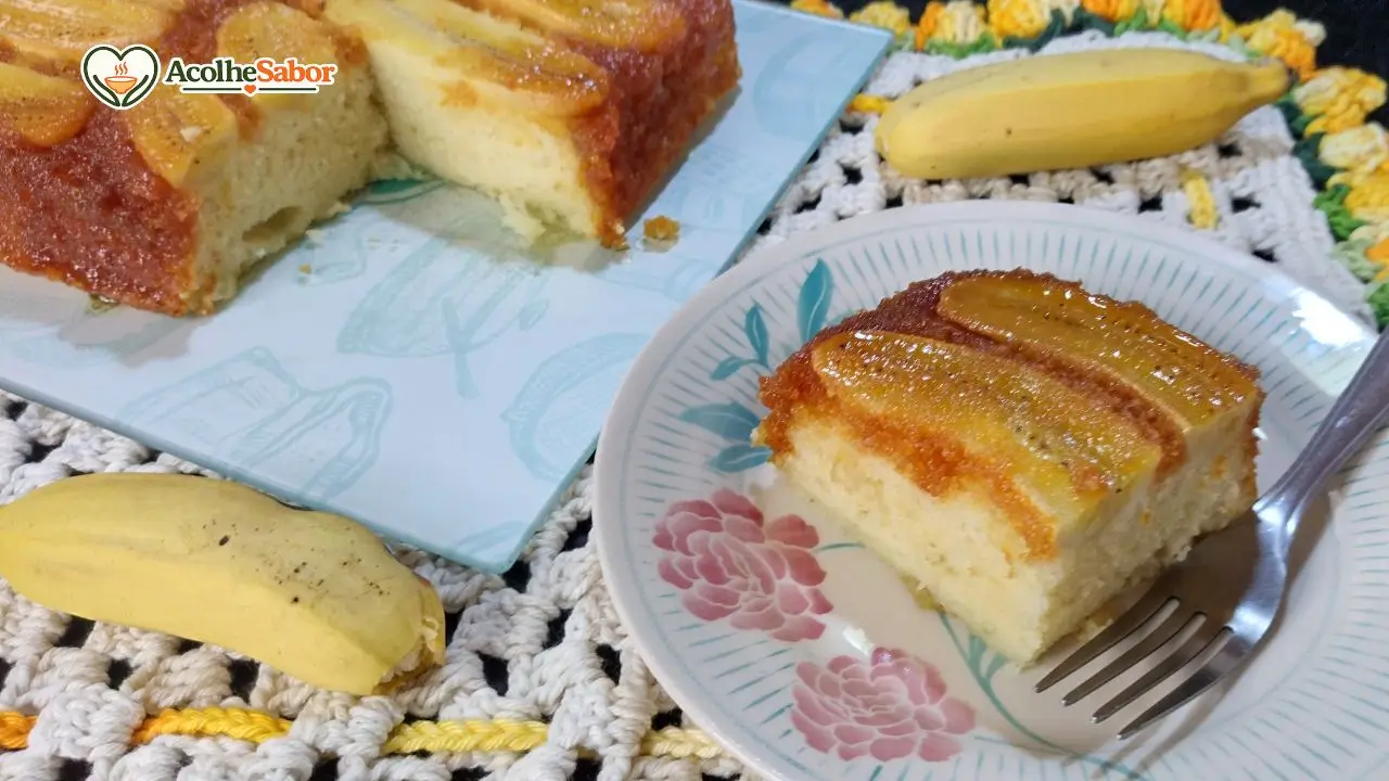 Receita de Bolo de Banana Caramelizado sem Leite
